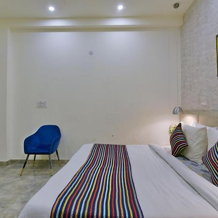 Hotel Fortune Inn By F9 Hotels Нойда Экстерьер фото