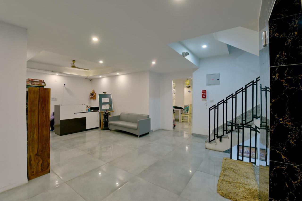 Hotel Fortune Inn By F9 Hotels Нойда Экстерьер фото