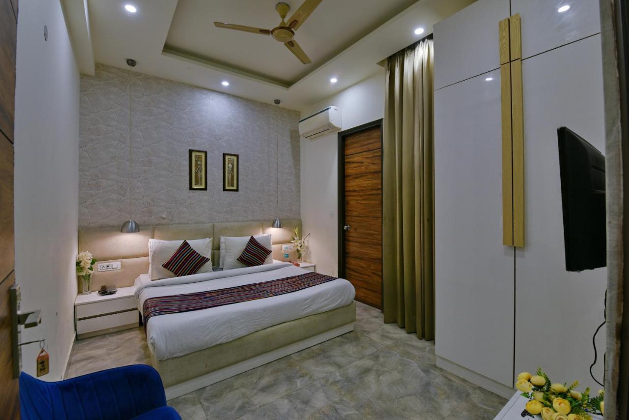 Hotel Fortune Inn By F9 Hotels Нойда Экстерьер фото