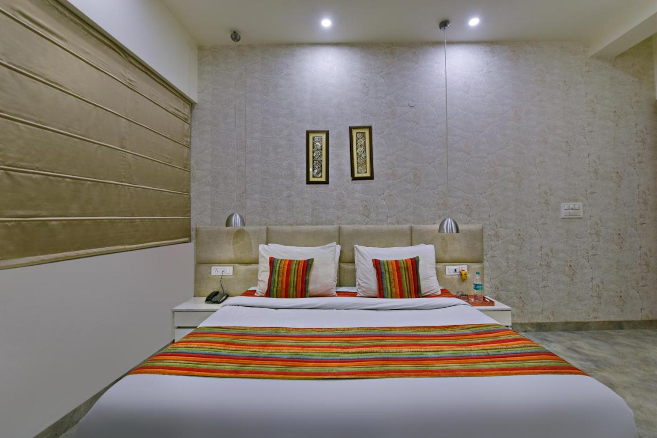 Hotel Fortune Inn By F9 Hotels Нойда Экстерьер фото