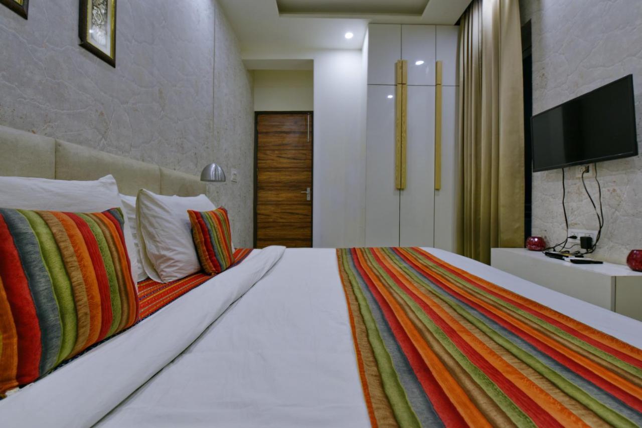 Hotel Fortune Inn By F9 Hotels Нойда Экстерьер фото