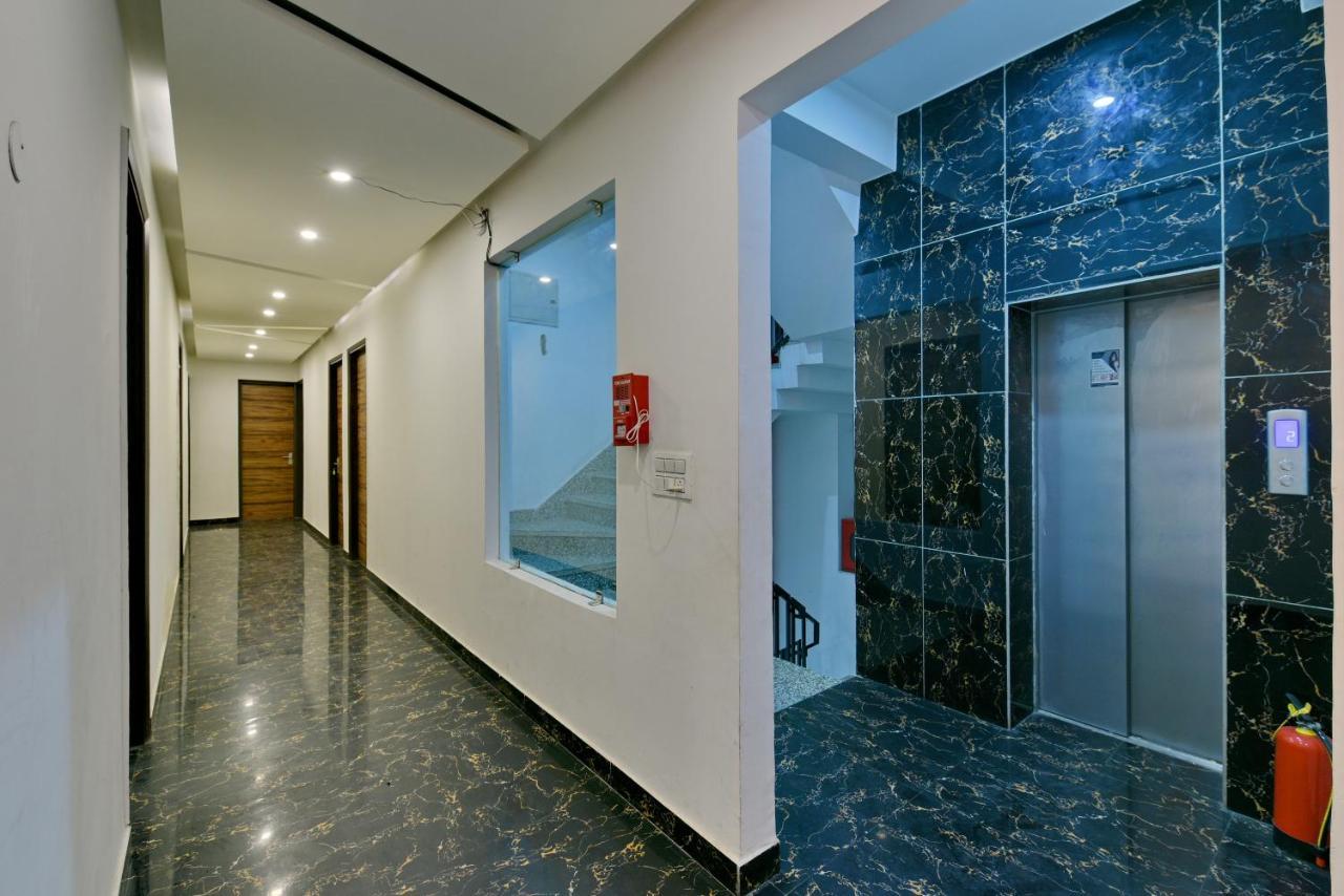 Hotel Fortune Inn By F9 Hotels Нойда Экстерьер фото
